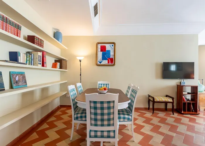 S30 Downtown House With Terrace *